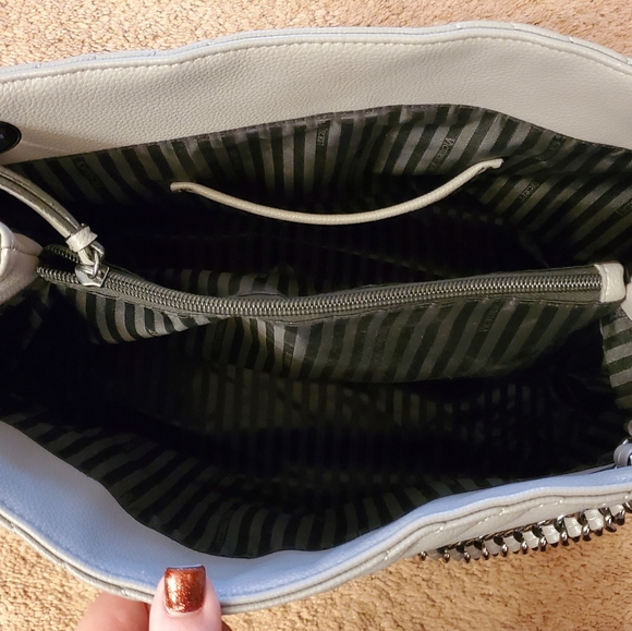 Victoria's Secret V-Quilt Shoulder Bag - Picture 2 of 3